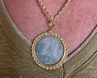 #120 - $300.00 - 14kt rope bezeled coin 10 deutch mark albert gustav - weight gold setting 7.6gr approx 