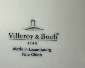 #83 - $96.00  -  Villeroy & Boch fine China bowls
