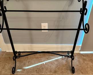 #25 - $50.00  -  Cast iron quilt stand 36H x 31W x 16D
