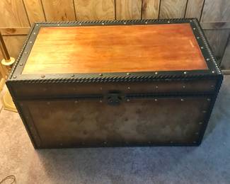 Modern trunk