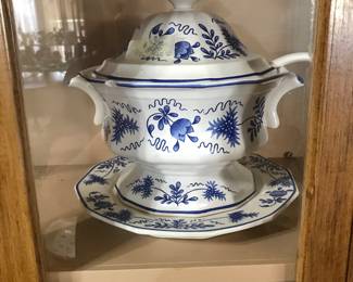 Pretty Blue and white tureen 