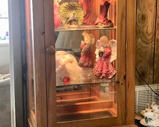 Matching Broyhill Curio Cabinet