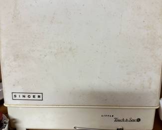 Singer sewing machine