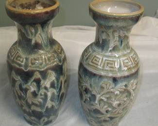 Pair of vases 