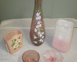 Vintage pink despression glass USA ware and pink vases 