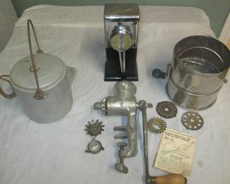 Vintage kitchen aides 