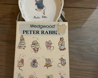 Vintage Wedgwood Peter Rabbit Beatrix Potter - Small Oval Ring Dish. 