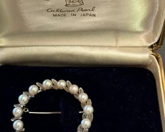 Maruwa Sterling Silver & Pearl Circle Pin