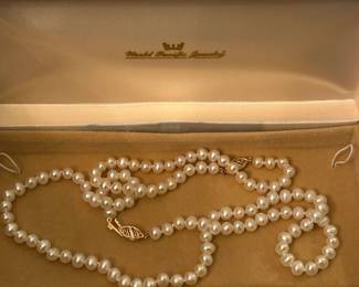 Pacific Pearl Necklace w/ Gold Clasp