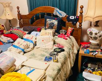 Full size bed