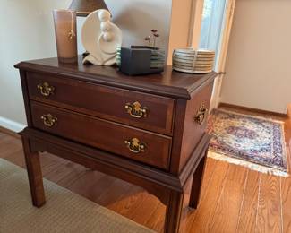 Lane side table