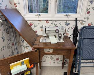 New Home sewing machine vintage