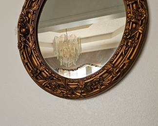 Circular Mirror in Gold Frame