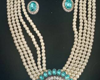Heidi Daus “Dazzling Delight” Necklace & Earrings Set