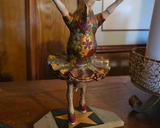 Cow Parade 2001 “Dancing Diva” #9132