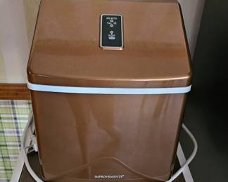 Improvements Ice Maker