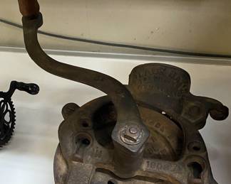 Black Hawk Corn Sheller