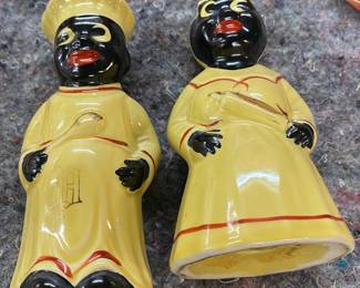 Vintage Americana Salt and Pepper Shakers