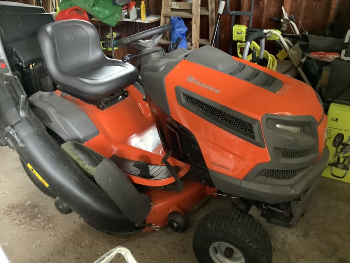 Husqvarna Lawn Tractor