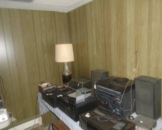 stereo equipment (vintage)