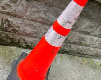 61 Channelizer Safety Pylonsmin