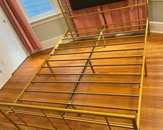 61 Modern Queen Gold Tone Bed Framemin