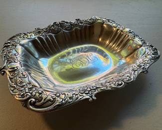 Sterling Silver Monogrammed Bread Tray (119gms)