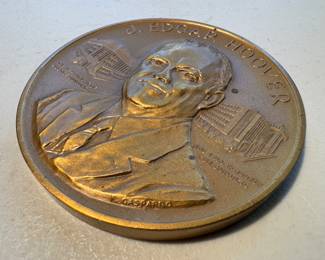 J.Edgar Hoover U.S. Mint bronze large Medallion (Front)