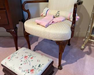 Cherry arm chair Queen Anne style