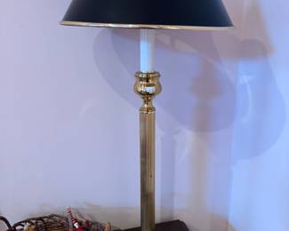 Table lamp