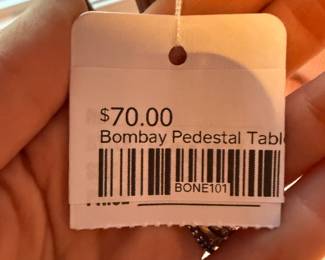 Bombay pedestal table