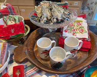 Mugs, Trays