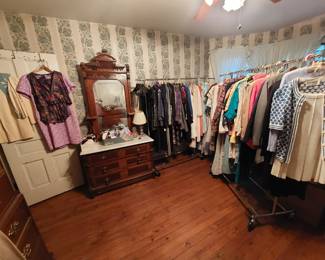 VINTAGE CLOTHING AND SOME OLDER CLOTHES FROM MARSHALLS