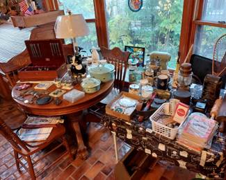 MCM BLUE AND GREEN IRON ENAMELED HOLLAND DUTCH OVENS