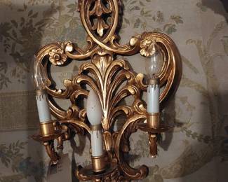 EARLY 1900s ALL WOOD AND LIGHTED WALL LIGHT