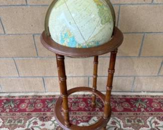 101 VintageGlobeonStand