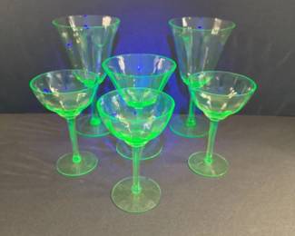 26 VintageTiffinUraniumGlass