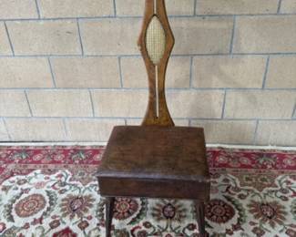 34 VintageMidCenturyModernMensButlerValetChairNova