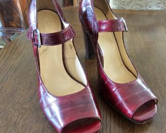 Cole Haan - Size 8