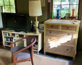 Chairs chest of drawers, new item