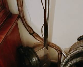 Rainbow Vacuum & Shampooer