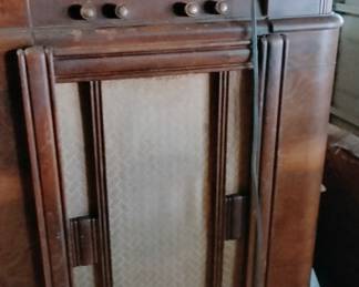 Antique Console Radio