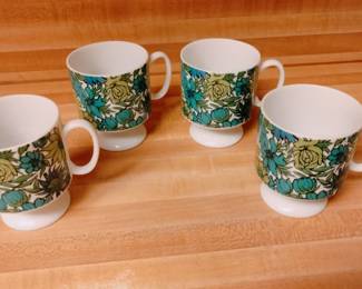 H.H. MCM Floral Cups