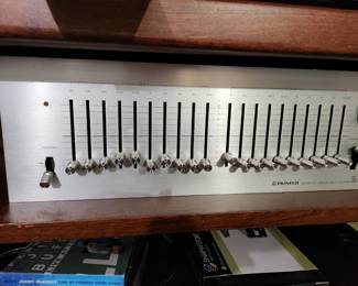 Pioneer Graphc Equalizer SG-9500.