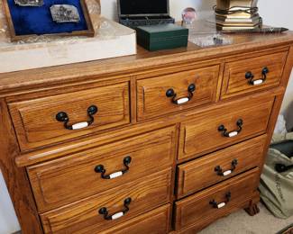 Nice Credenza Dresser