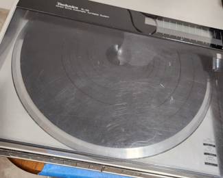 Technics SL-06 Turntable