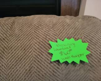 DUAL RECLINING WALL HUGGER LOVESEAT $60