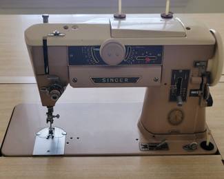 SINGER 401A SEWING MACHING AND INCREDIBLE CABINET $75