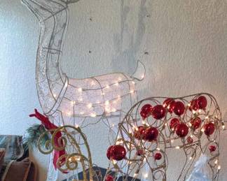 More Reindeer That Light Up