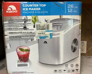 Igloo Counter Top Ice Maker